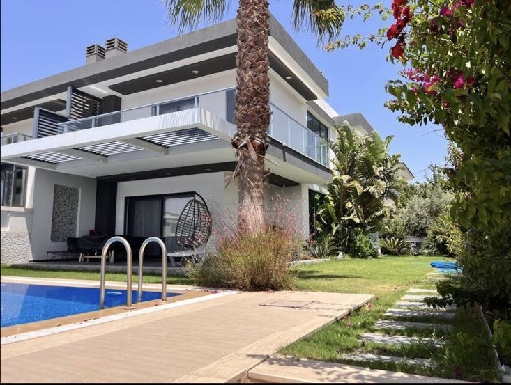 VILLA ÇIFTLIKKÖY – ÇESME